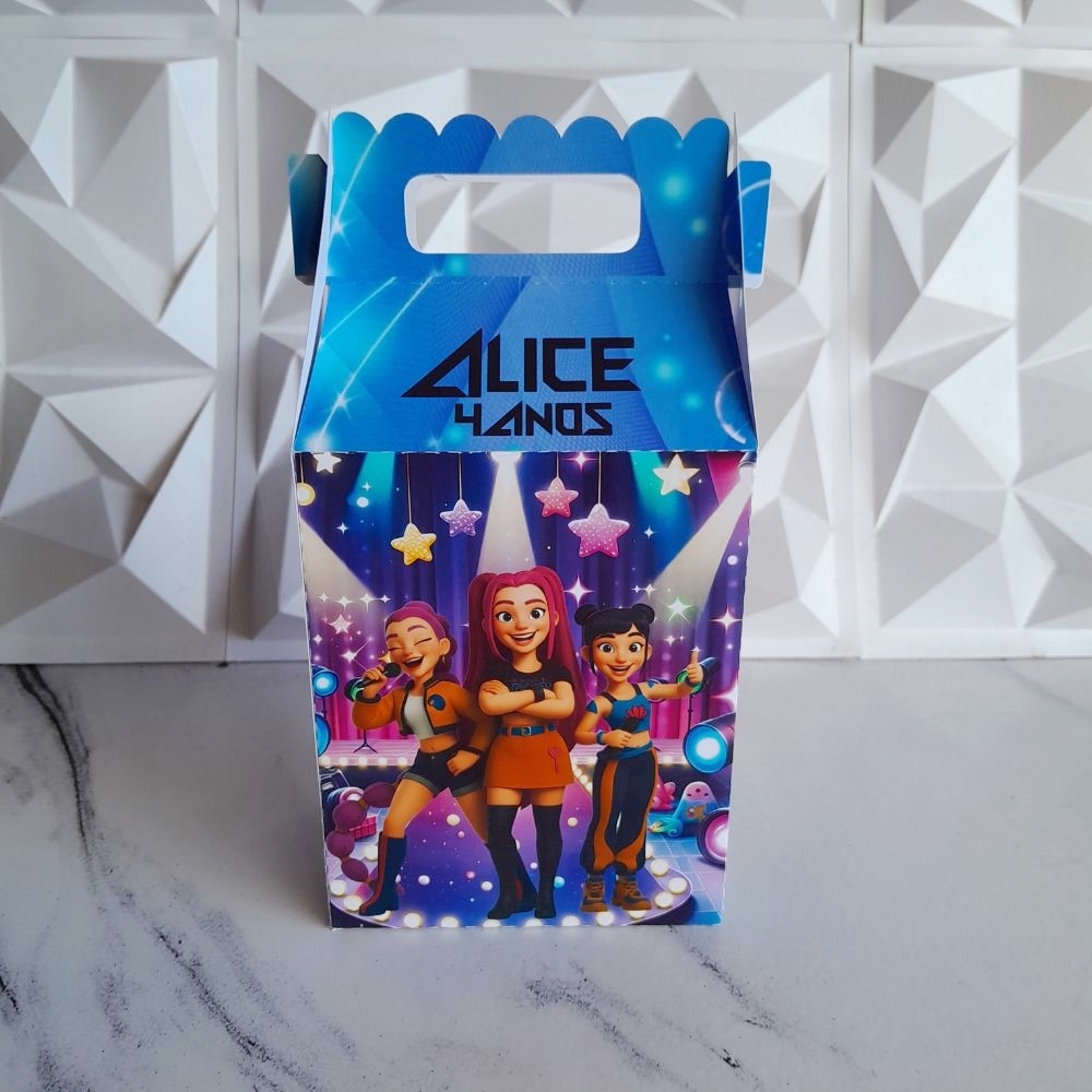 Caixa maleta guerreiras do k pop personalizada/ lembrancinha de festa/aniversario