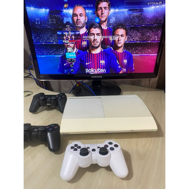 Ps3 Super Slim Desbloqueado 500 Gigas Branco 3 Controles Jogos E Cabos