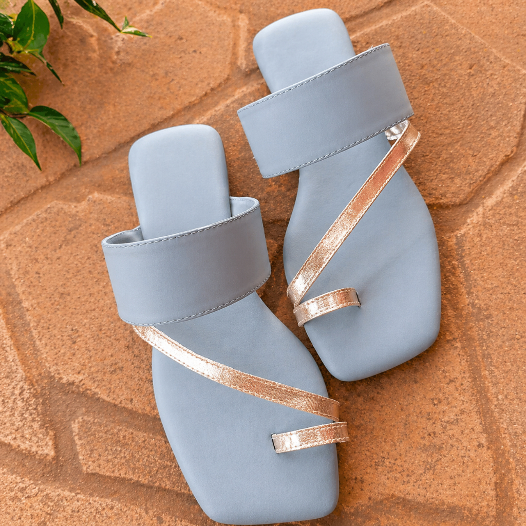 Rasteirinha Feminina Tiras Metalizadas Dedo Confortável Elegante Casual Verão Moda Tendência
