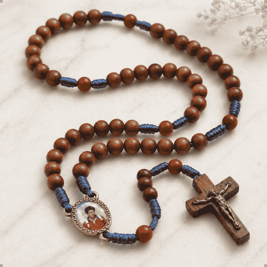 Terço Carlo Acutis Azul Madeira 6mm Católico Religioso Presente de Fé Oração Devoção