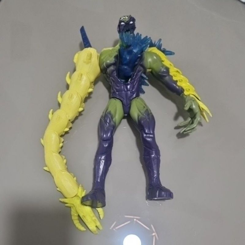 Max Steel Extroyer Mega Larva