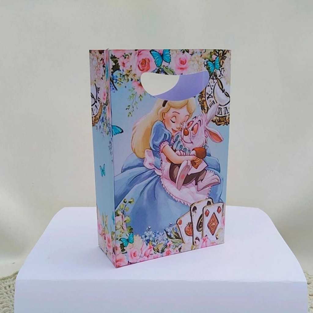 Kit Sacolinha Surpresa Festa Infantil Personalizada ALICE NO PAIS DAS MARAVILHAS Lembrancinhas Aniversário PEGUE E MONTE