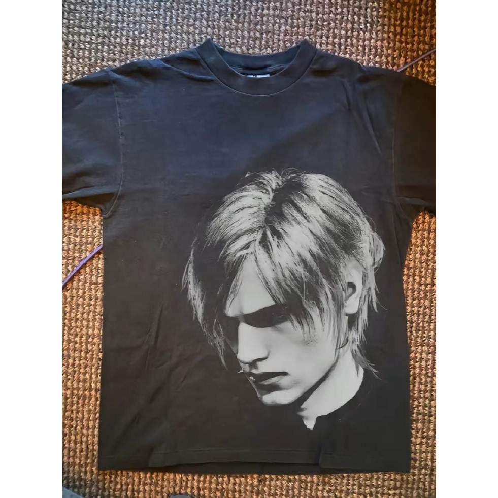 Camiseta Streetwear Camisa Oversized Estampada Resident Evil Leon Gótica Y2K Premium Alternativa Swag Gótica