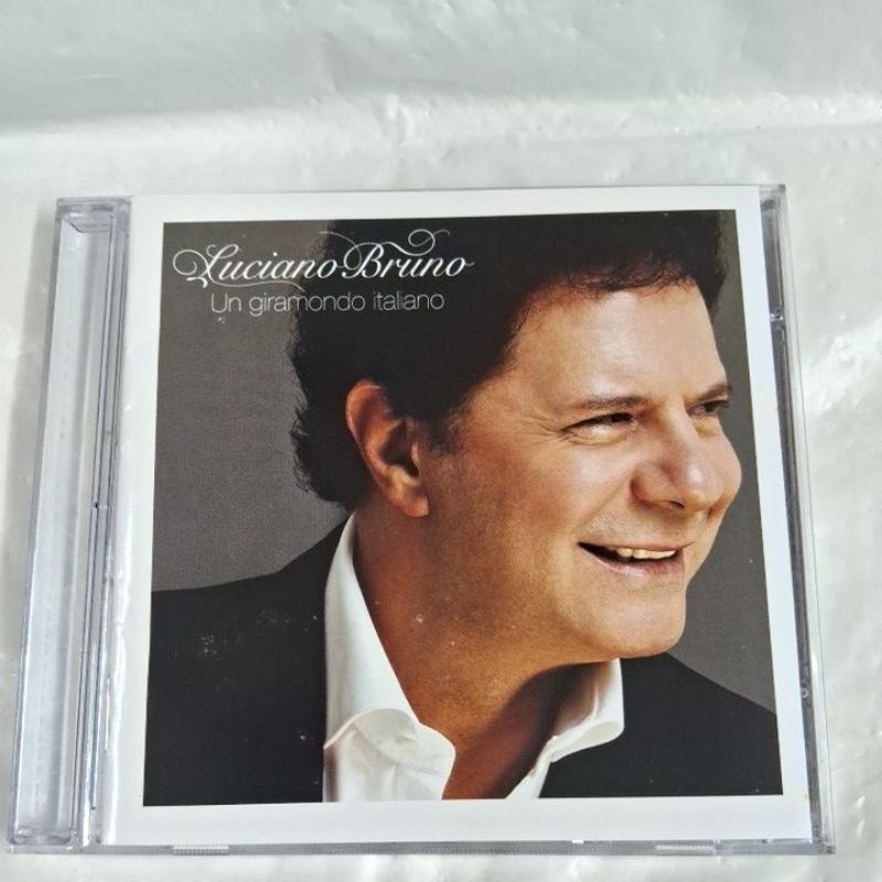 CD- LUCIANO BRUNO = UM GIRAMONDO IATIANO ( USADO) LEIA A DESCRIÇÃO