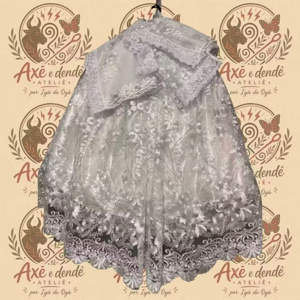 Baiana de Tule Bordado Branco | Roupa de Santo Funfun Iemanjá Oxalá Oxaguian Oxalufã