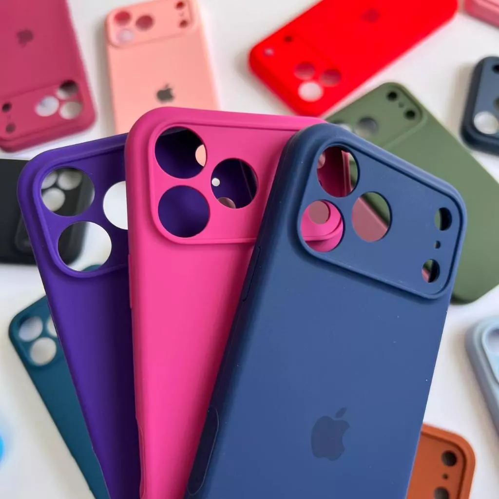 Capinha Silicone Aveludada iPhone 17/17 Pro Max Proteção Premium - Câmera Fechada