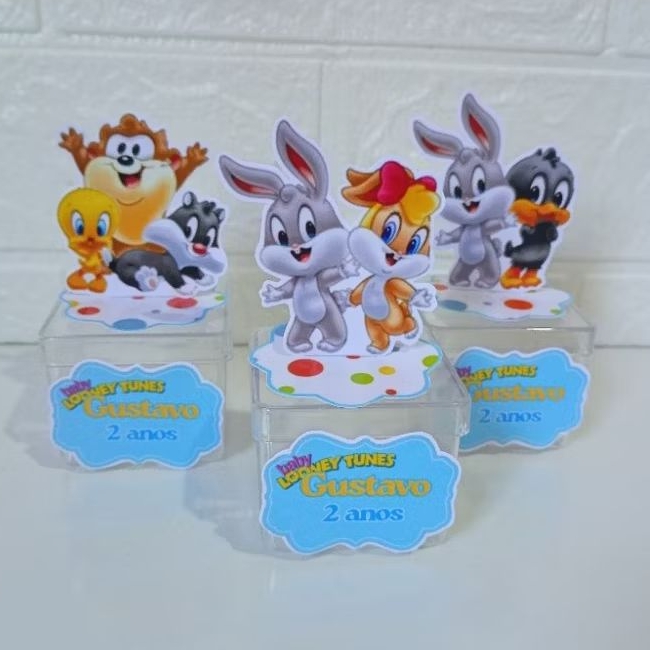 Aplique 3D personalizado para caixinha acrílica 5X5 para lembrancinhas,tema Baby looney tunes azul , leia a descrição.