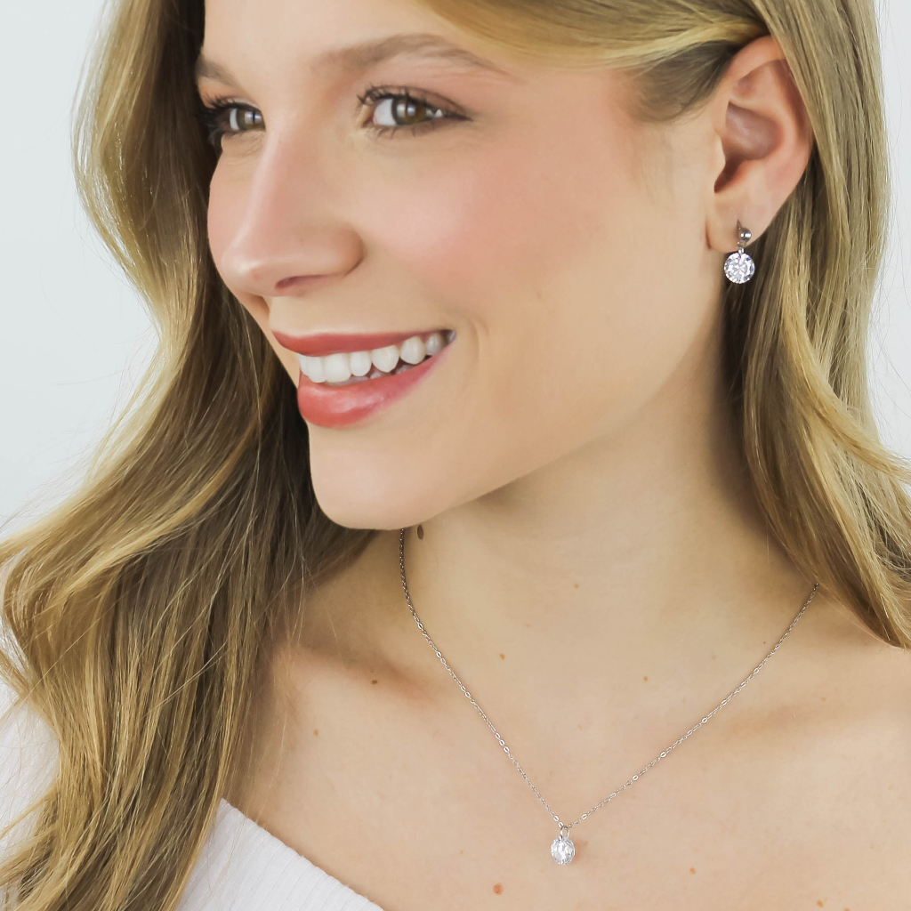 Conjunto Feminino Brinco Corrente Pingente Ponto de Luz Aço Inoxidável Antialérgico Pode Molhar