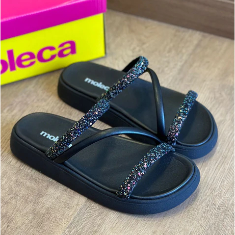 Sandália Plataforma Moleca 5469.121 Feminina Casual Confortável com Tiras Brilhantes e Solado Leve