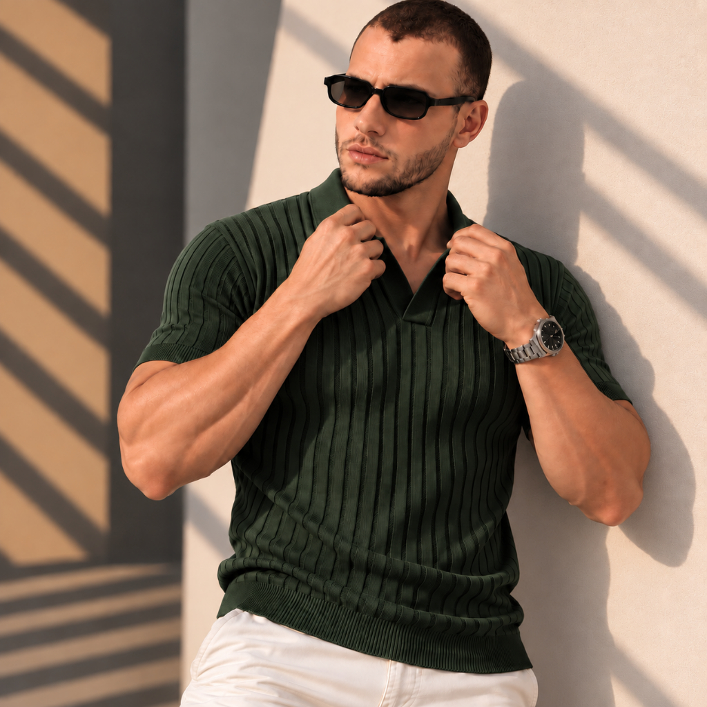 Camisa Polo Tricô Canelada Masculina Manga Curta Modal Leve Gola V sem Botão Slim Premium Casual Elegante Old Money