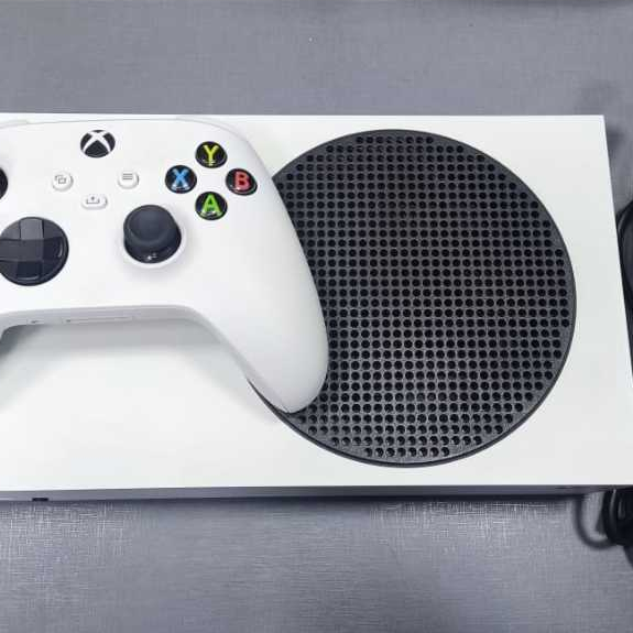 XBOX Series S 512gb Semi novo