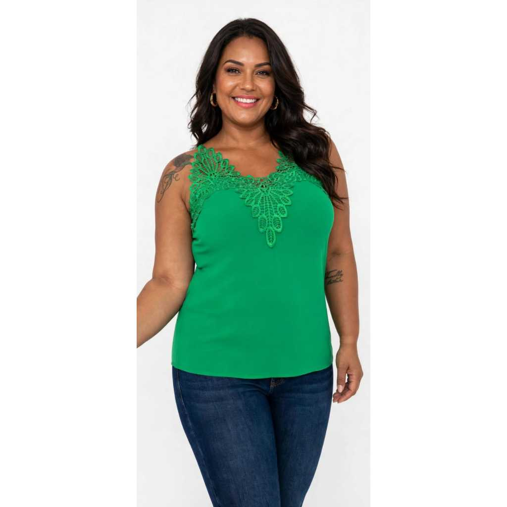 Blusinha Plus Size Regatinha Feminina Com Alça Fina e Gola Rendada