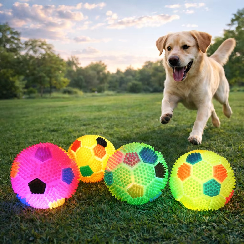 Brinquedo Pet Bola Interativa Luz Led Com Apito para Cães em Oferta na Shopee