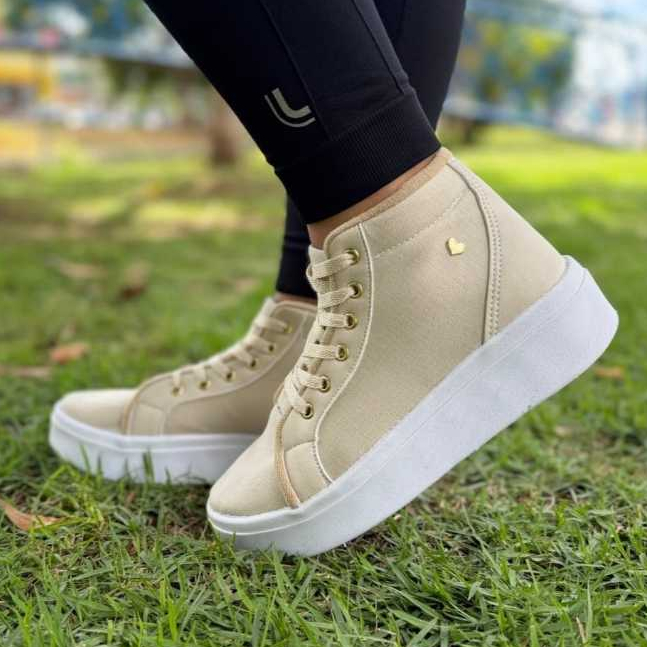 Botinha love cano alto Tênis Feminino Casual Cano Médio Rosa com Detalhes Dourados inverno