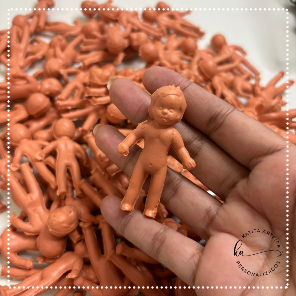 Mini Boneco Xaxa Plástico Para Maquete em Oferta na Shopee