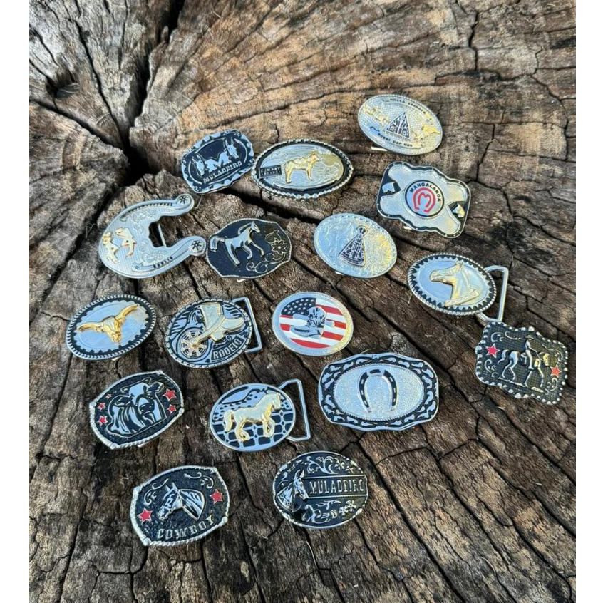 Fivelas Country Infantil Unissex Varios Modelos Peão Material Metal Niquel