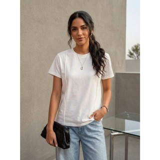 Camiseta Feminina 100% Algodão com Detalhe de Costura, Estilo Old Money, Casual e Elegante