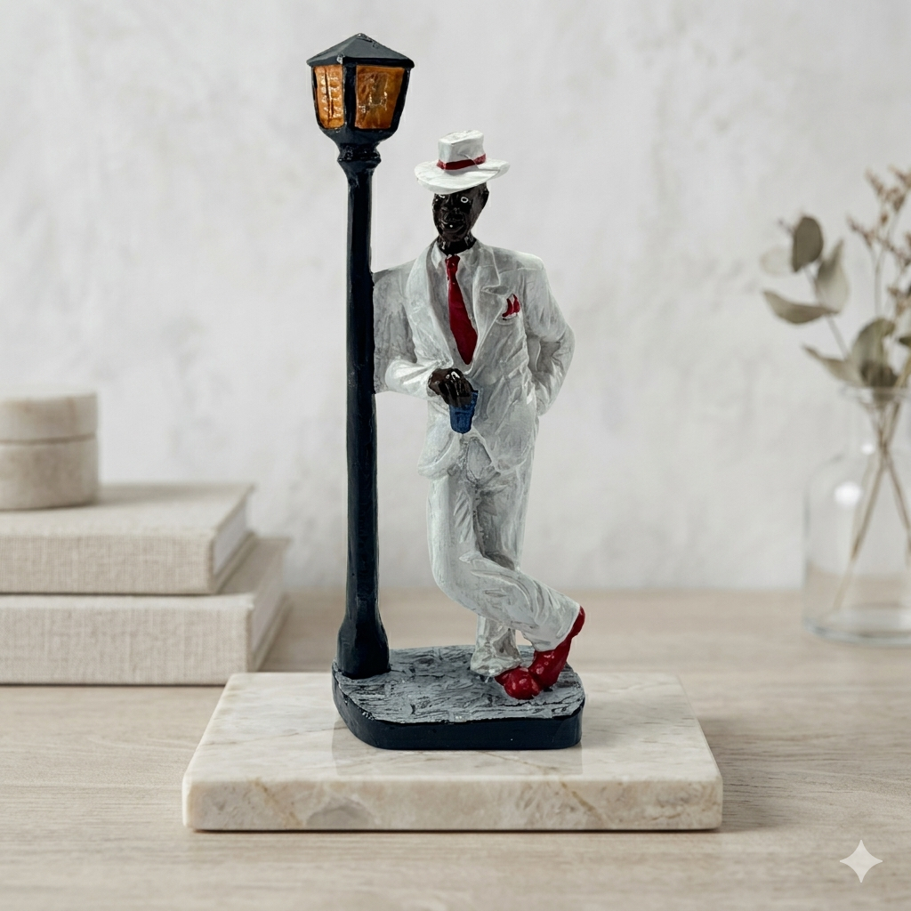 Imagem Zé Pilintra no Poste 15cm Resina Estátua Umbanda Decoração Espiritual Proteção Axé Presente