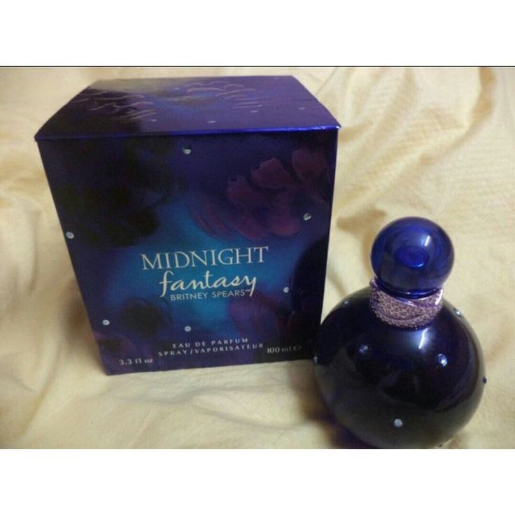 Midnight Fantasy: O Aroma do Mistério e da Sedução.