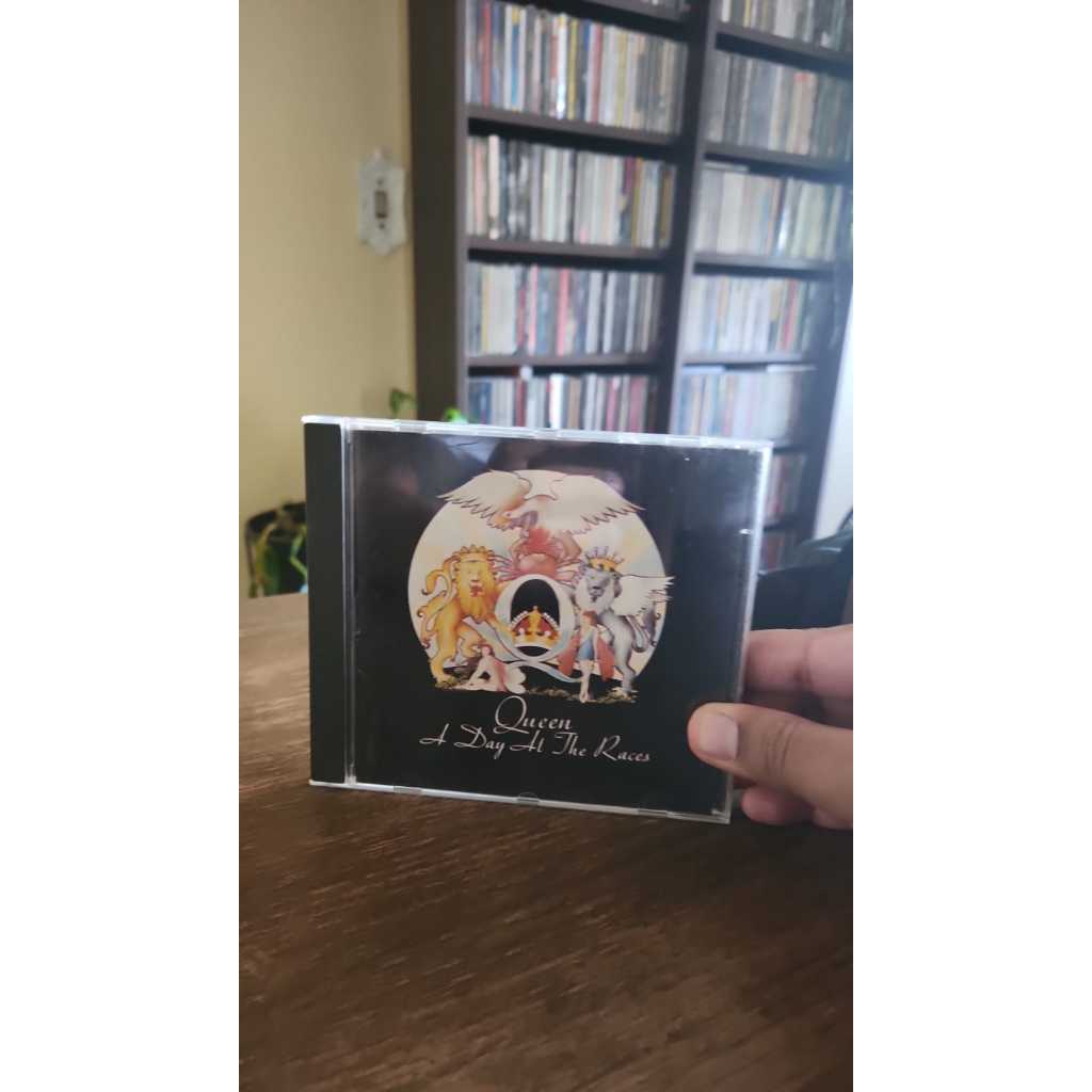 CD - Queen - A day at the races