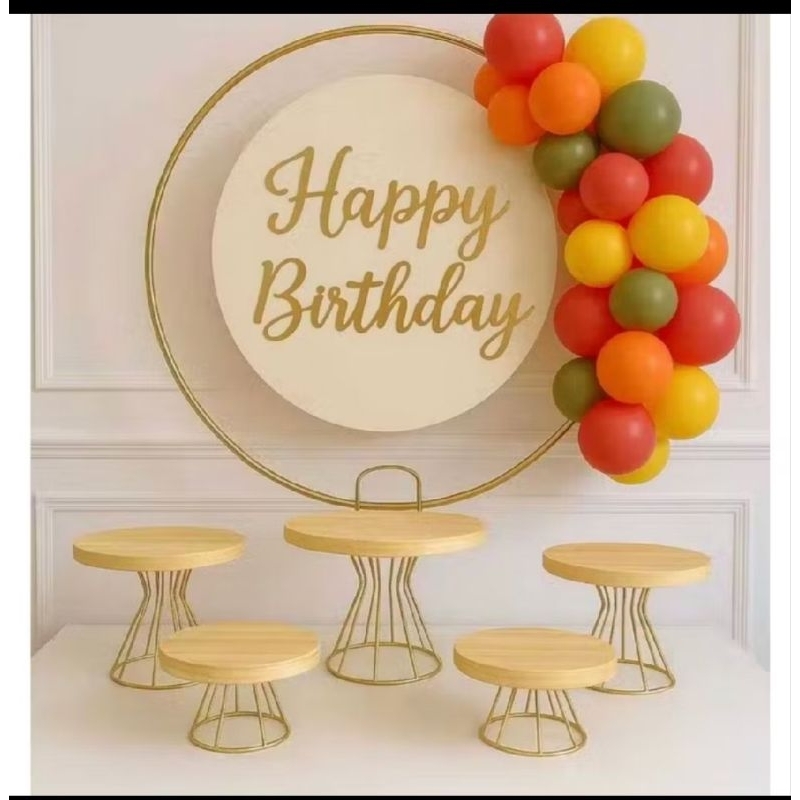 Kit 5 Boleiras + Mini Arco De Mesa, Kit Completo para Decoração de Festa ✨
