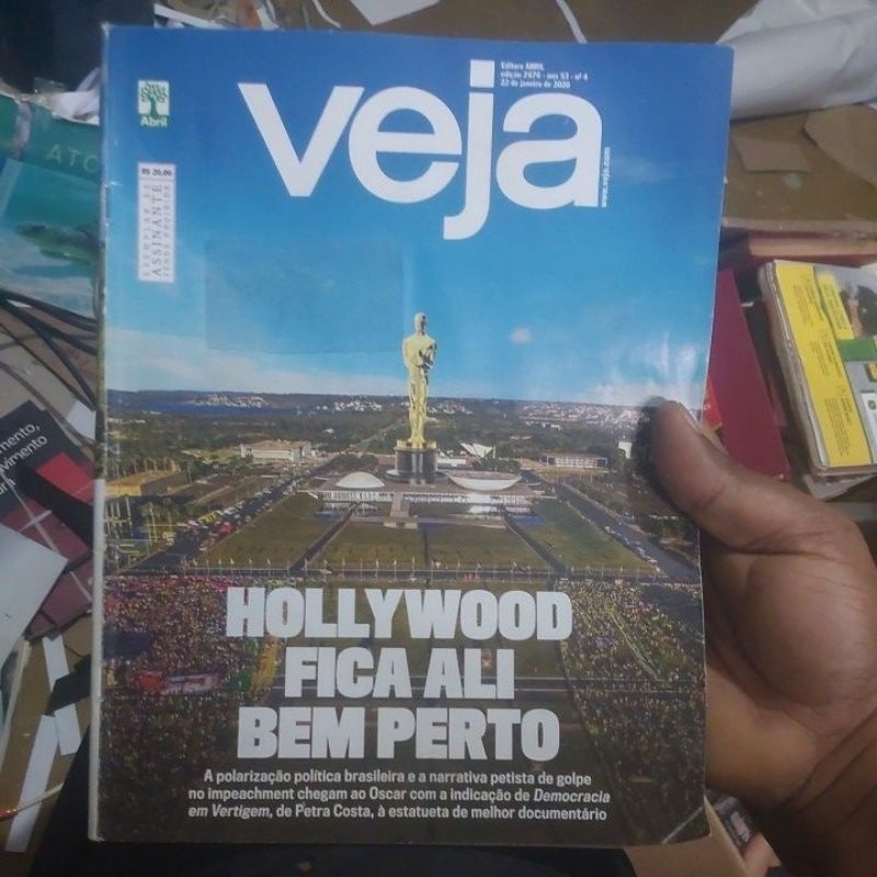 Revista Usada - Hollywood Fica Ali Bem Perto - Veja Nº 4 Ano 53 Edição 2670 Janeiro 2020