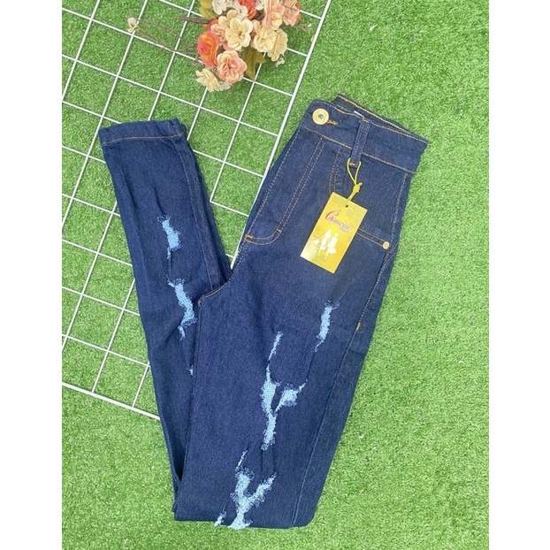 Calça Jeans Feminina rasgada Tendencia outono inverno calça cronica desfiada