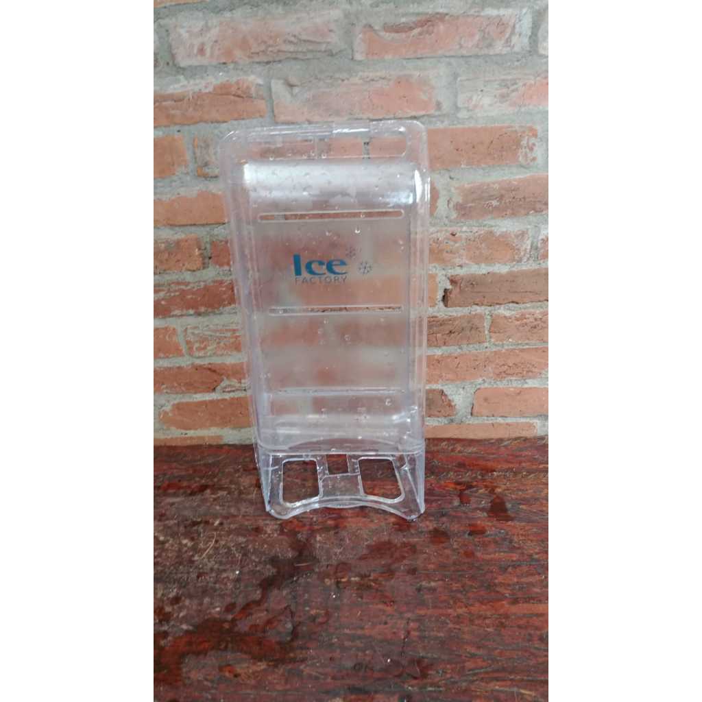 carcaça do suporte porta gelo ice factory  geladeira electrolux air cycle defrost 470 usado