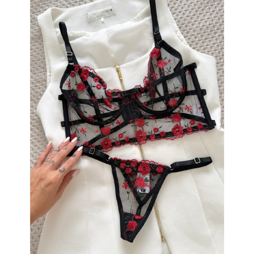 Conjunto lingerie sensual bordado floral – transparência e sofisticação ❤️🖤