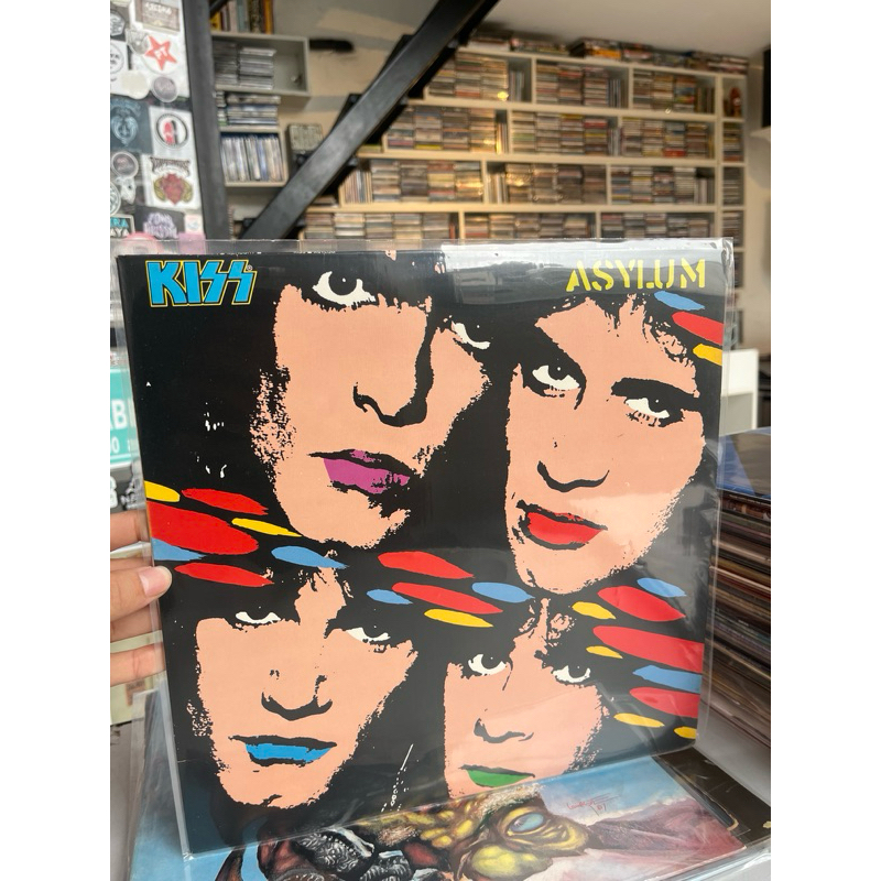Kiss - Asylum