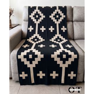 Manta Decorativa Tricot Para Sofá, Cama ou Poltrona Elegante Estampa Geométrica Tricô Faixa Pampa