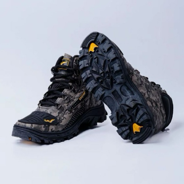 Bota Tática Brizon Impermeável Cano Alto Masculina Adventure Trekking