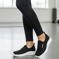 Tênis Feminino Adulto Fashion Detalhes em Elástico que Encantam Calce Fácil Estiloso e Confortável