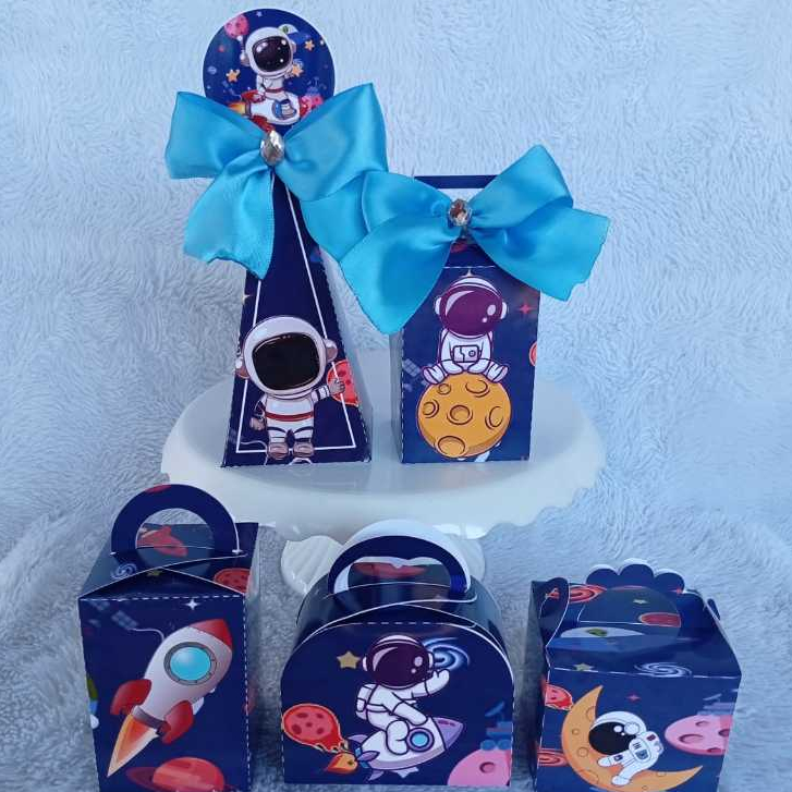 Kit Caixas Astronauta Personalizadas/Lembrancinha de festa/Aniversário