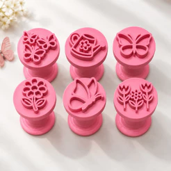 Kit 6 Carimbos Brigadeiro Borboletas Jardim Encantado Flores Marcador Doce Temático
