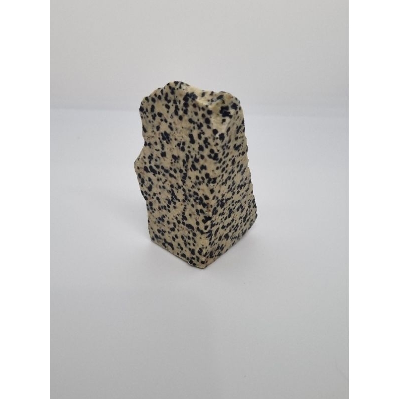 Pedra natural bruta 74g - Jaspe Dálmata ( conhecida como pedra da alegria, poder pessoal)