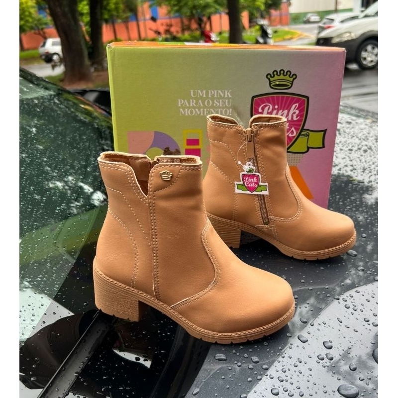 Bota Infantil Dakotinha Pink Cats Menina Cano Curto Ziper Inverno Conforto Infantil