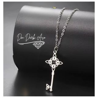 Colar Chave Nó de Bruxa Triskle Aço Inoxidável Triqueta Celta Wicca Dark