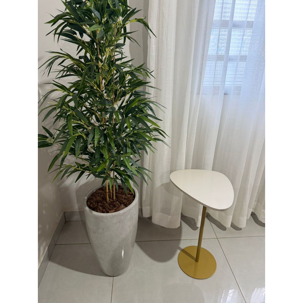 Mesa Canto Apoio Lateral Sala Quarto Sofa Metal Dourado Tampo Organico Oval com Vidro