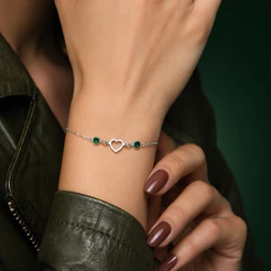 Pulseira Coração Vazado com Pedra Verde em Prata 925 Legítima Delicada e Elegante