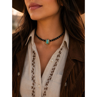 Chocker de camurça preta com tachas dourada/enfeite abs turquesa dourada 🌵wester cowntry B06