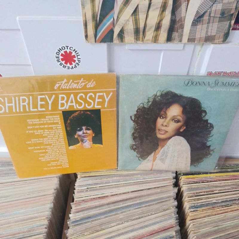 lote 2 LPS Shirley bassey/ Donna Summer