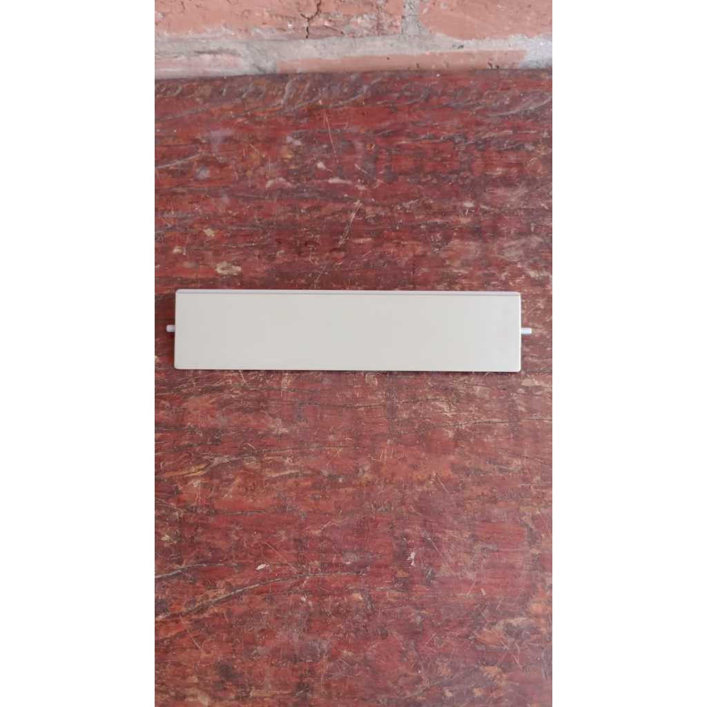 aleta externa horizontal  climatizador c1f07abana c1r07a  usado