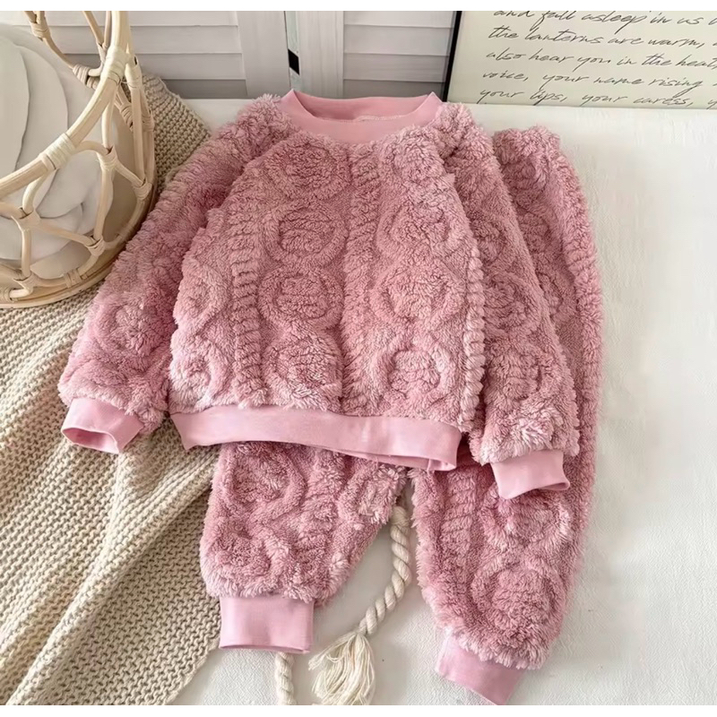 Conjunto Infantil Peluciado de Inverno Menina | Blusa e Calça Quentinho Macio e Confortável