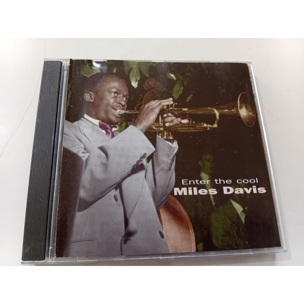 CD miles davis enter the cool importado capa com leves marcas midia otima
