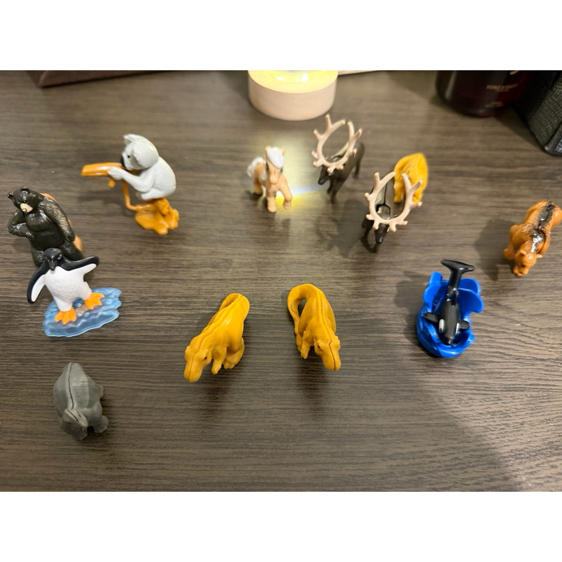 Kit Miniaturas Kinder Ovo Natoons e Kinder Ovo Joy Dinos