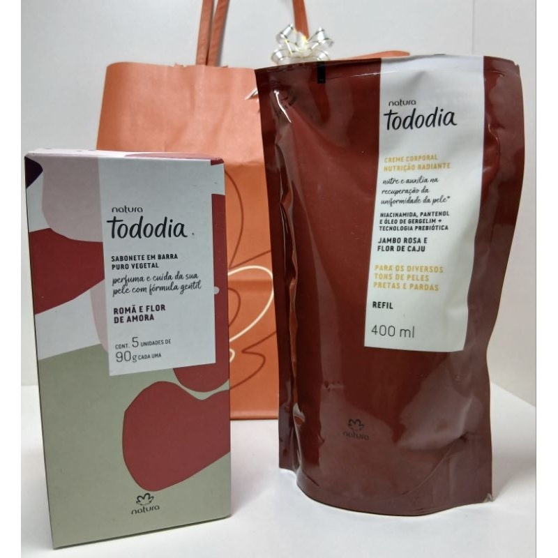kit Combo 01 Refil Hidratante Corporal Jambo Rosa  Flor Caju 400ml 01 Caixa Sabonete C 5 unds Romã Flor Amora Natura