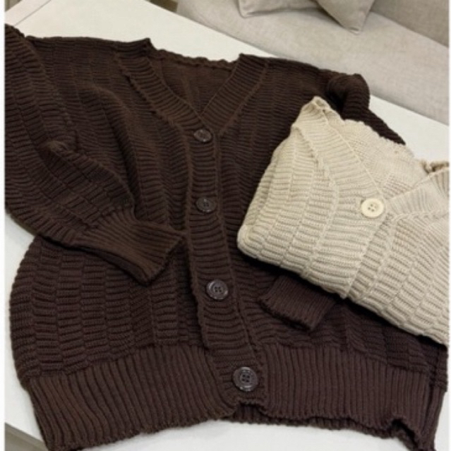 Cardigã de tricô com botões estiloso clássico, elegante, chique, cardigan Paloma