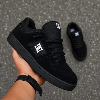 Tenis casual masculino e feminino skatista preto e branco