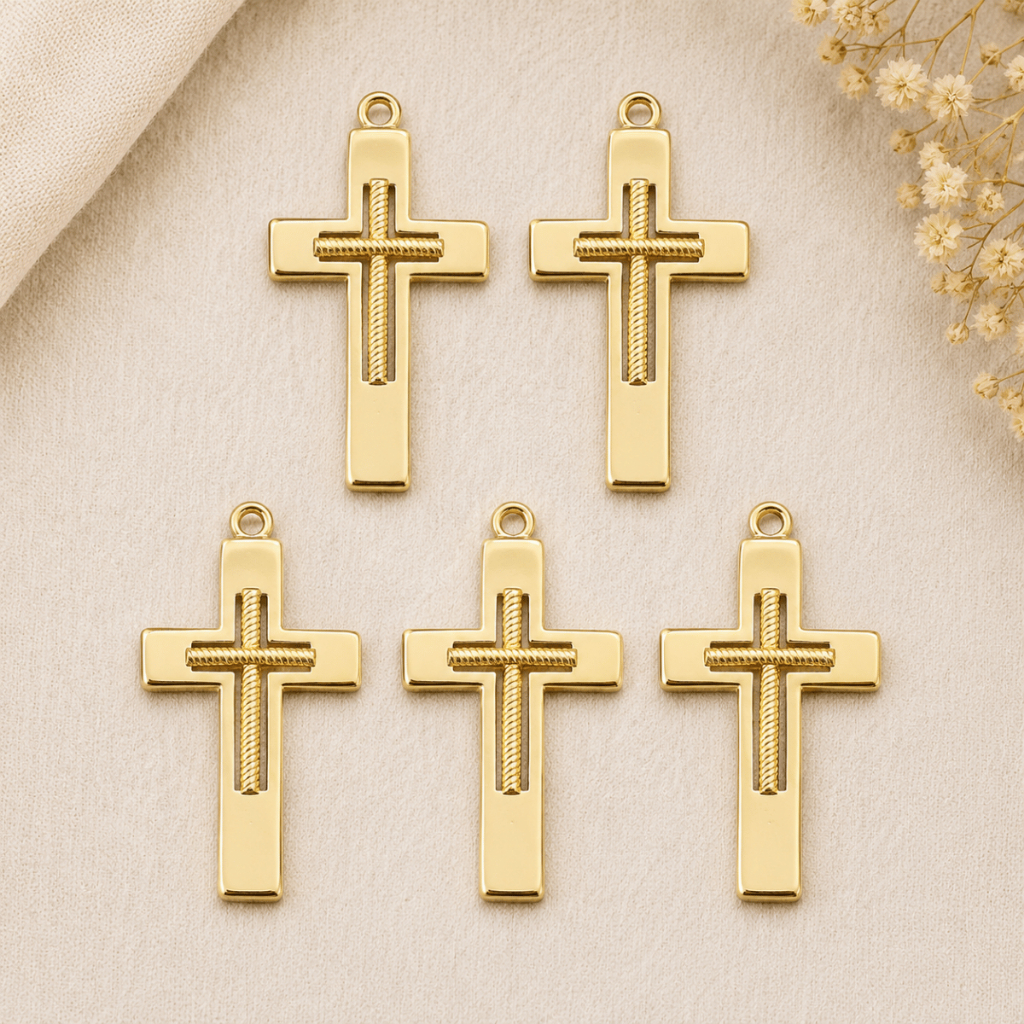 KIT Pingente Cruz Quadrada Crucifixo Vazado Dourado Cataforético Para Fazer Terço Colar Artesanato